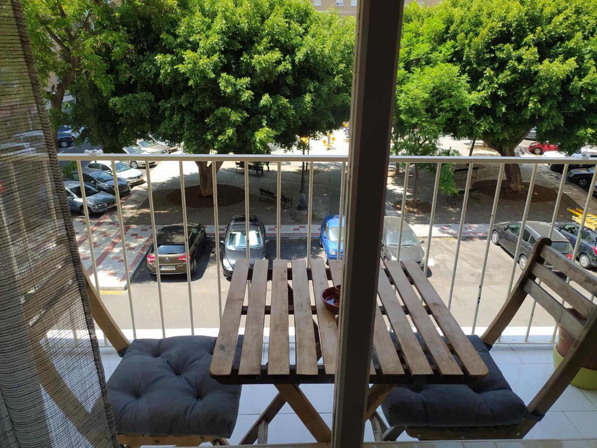 Habitaciones En Apartamento Compartido Delicias Room Cerca Del Mar, Aeropuerto, Ave Y Metro Малага Экстерьер фото