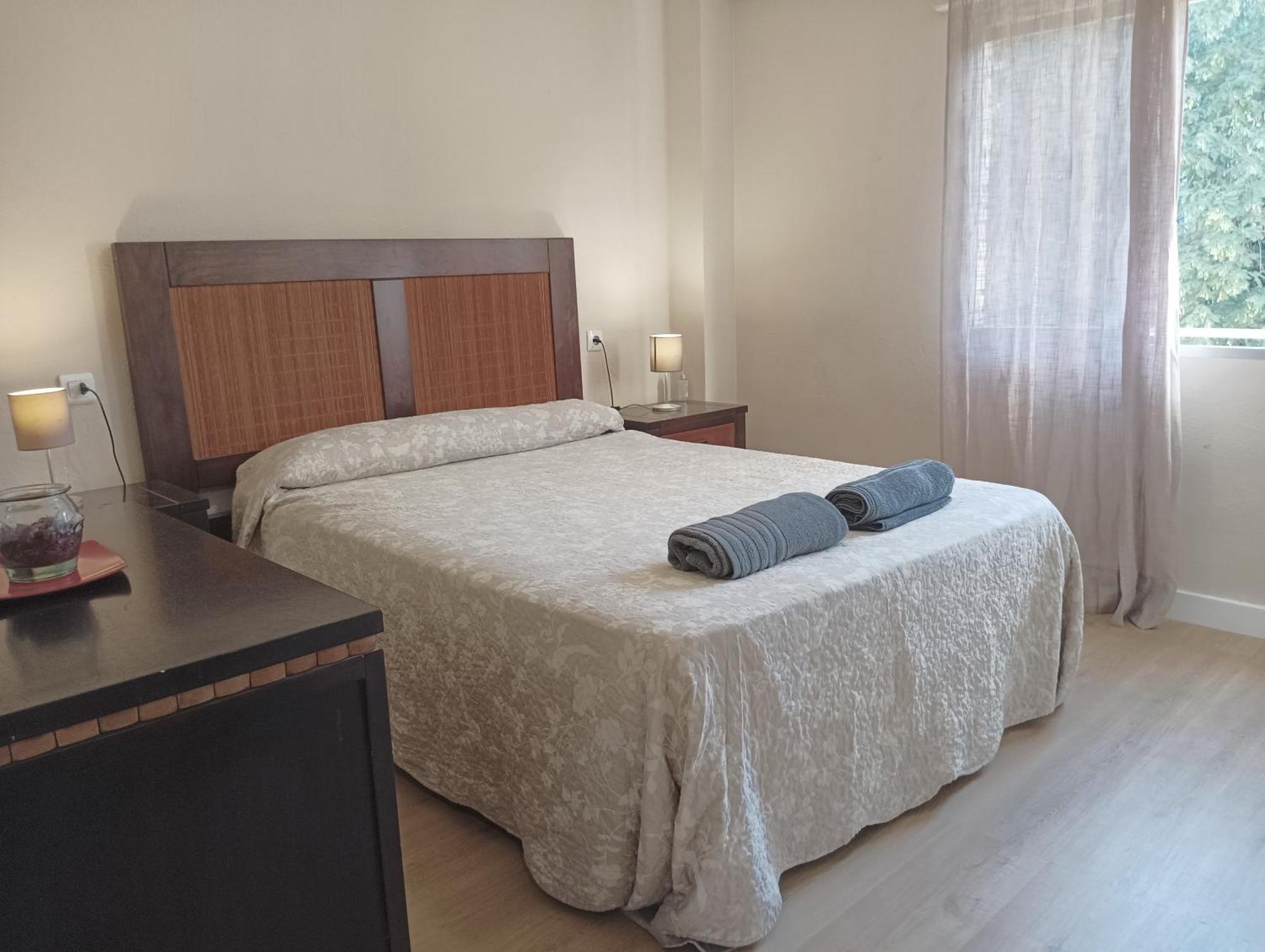 Habitaciones En Apartamento Compartido Delicias Room Cerca Del Mar, Aeropuerto, Ave Y Metro Малага Экстерьер фото