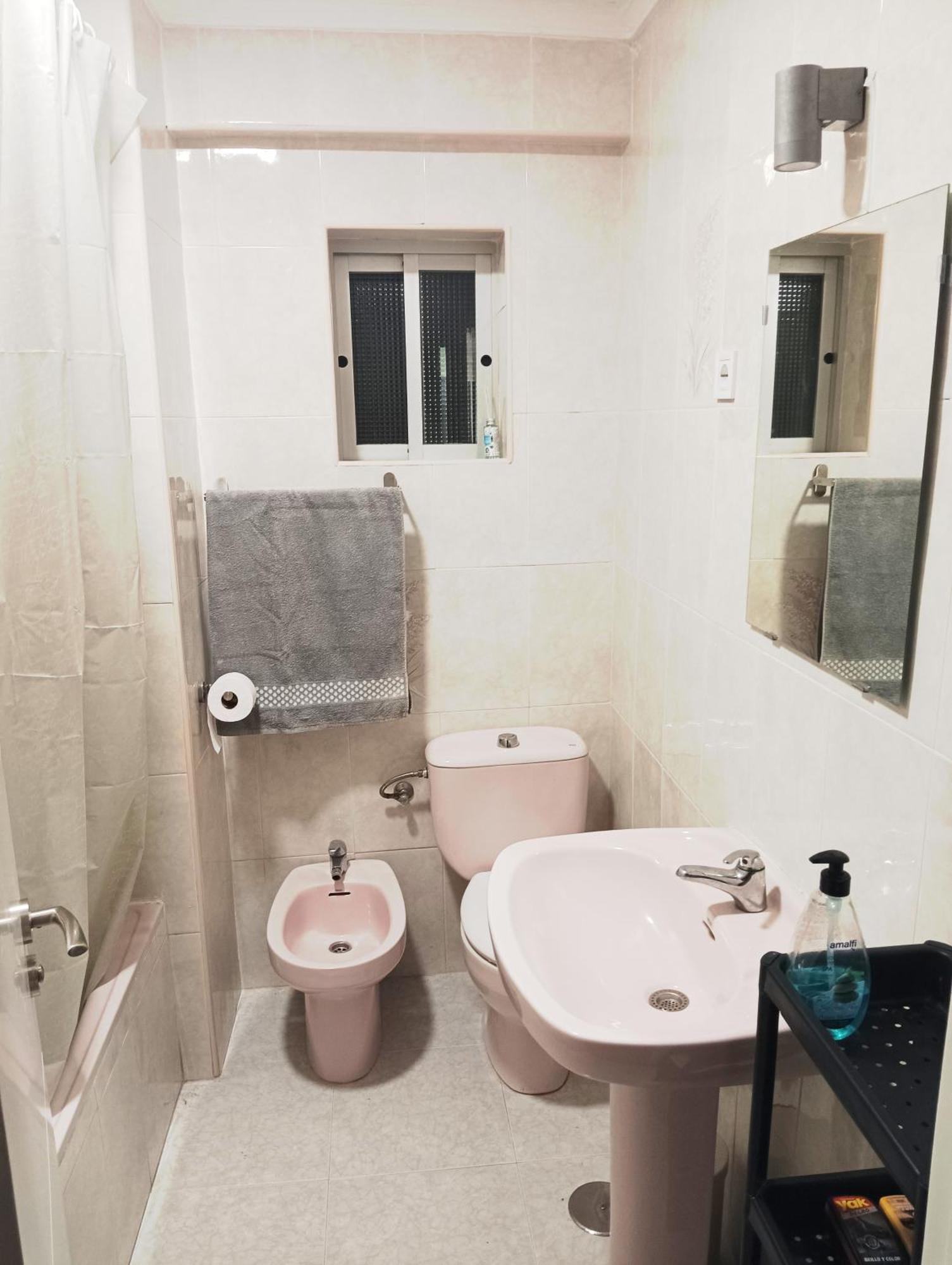 Habitaciones En Apartamento Compartido Delicias Room Cerca Del Mar, Aeropuerto, Ave Y Metro Малага Экстерьер фото